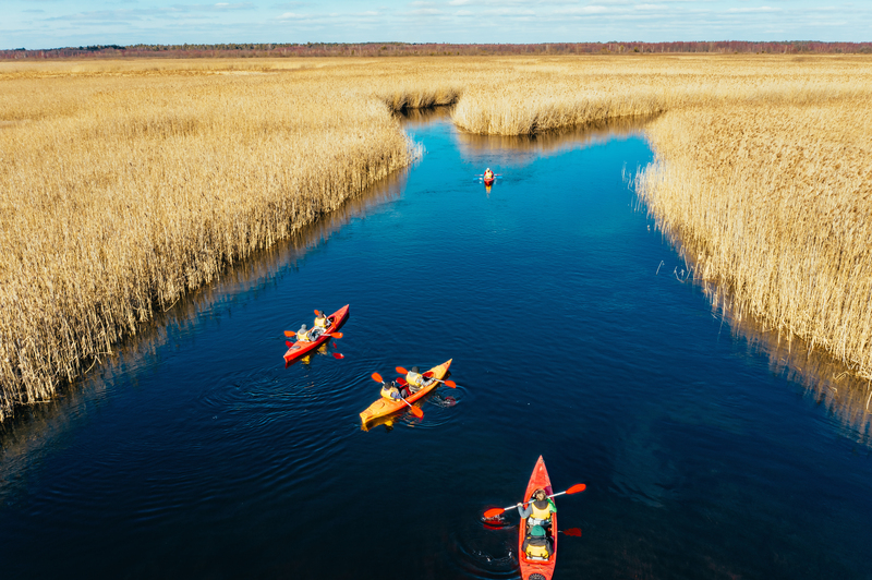 how-to-get-out-of-a-kayak-6